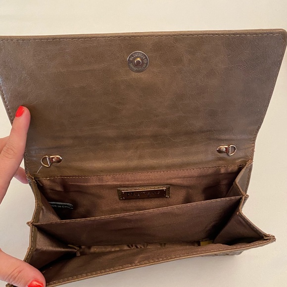 Braided woven leather vegan brown clutch NWOT - Picture 2 of 4